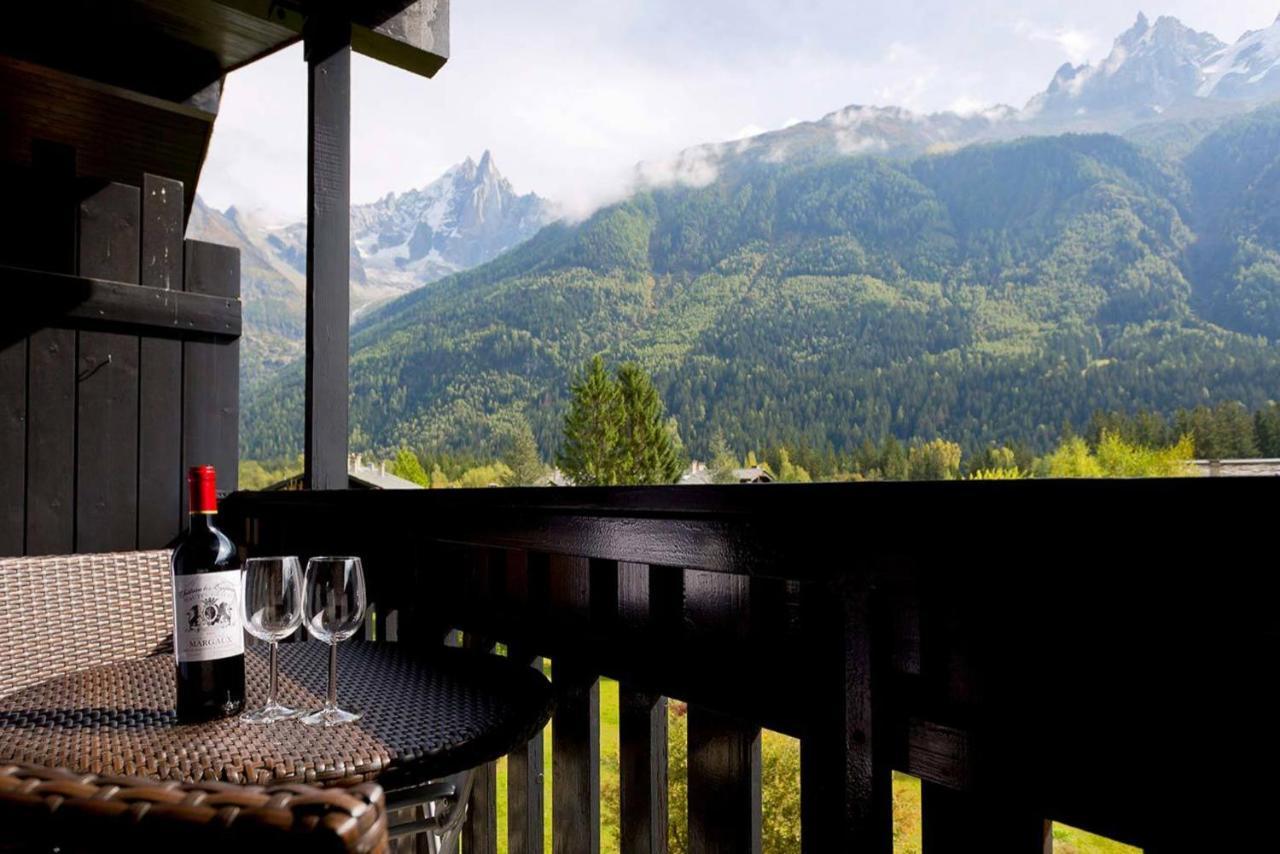Apartment Les Drus - Alpes Travel - Chamonix - Sleeps 6 Exteriör bild