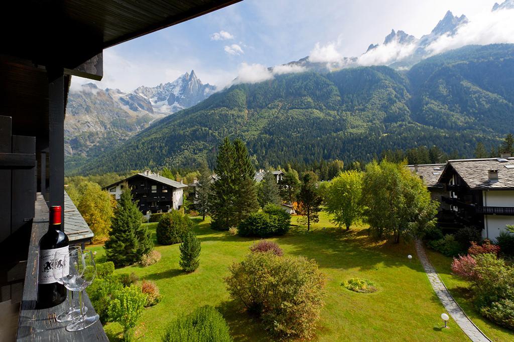 Apartment Les Drus - Alpes Travel - Chamonix - Sleeps 6 Exteriör bild